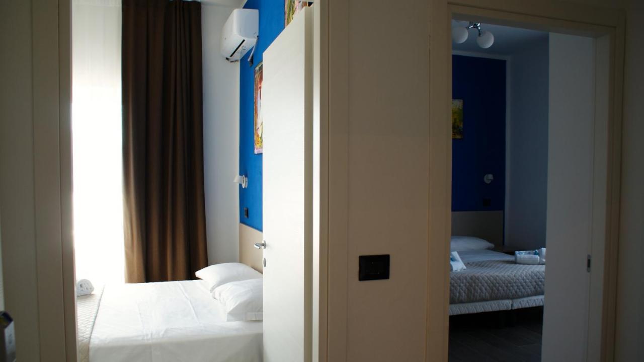 Hotel Palazzo Caveja Rimini Exteriör bild
