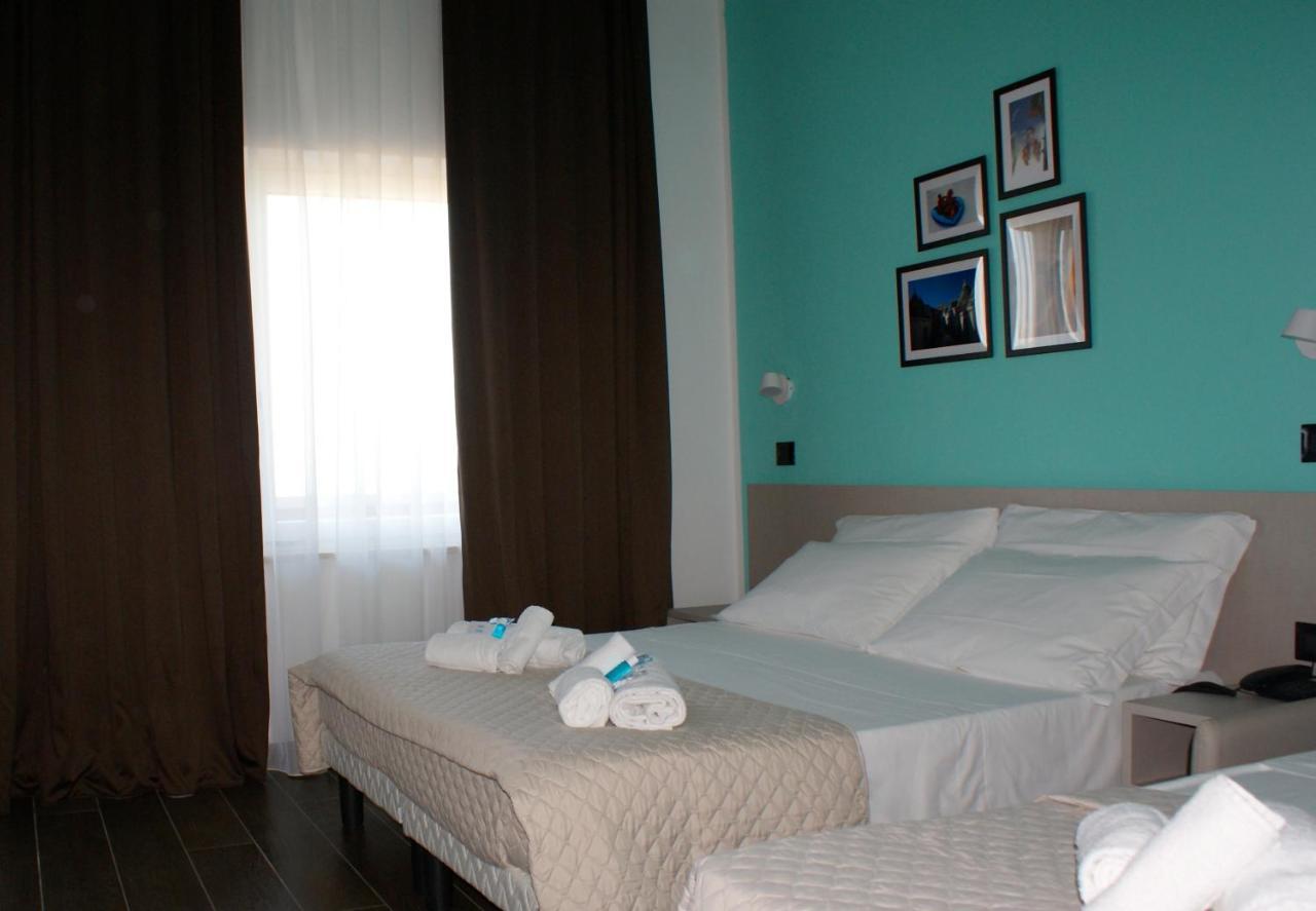 Hotel Palazzo Caveja Rimini Exteriör bild