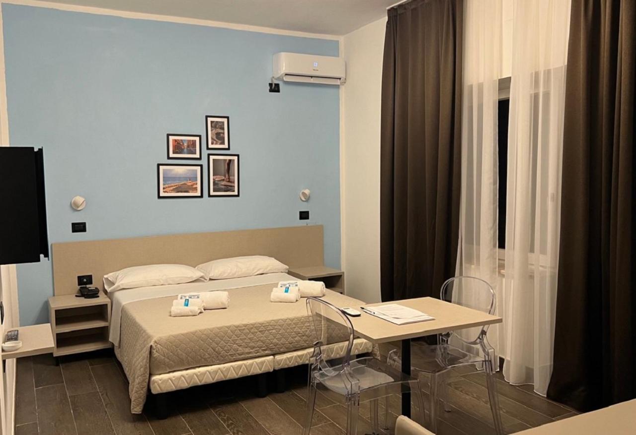 Hotel Palazzo Caveja Rimini Exteriör bild